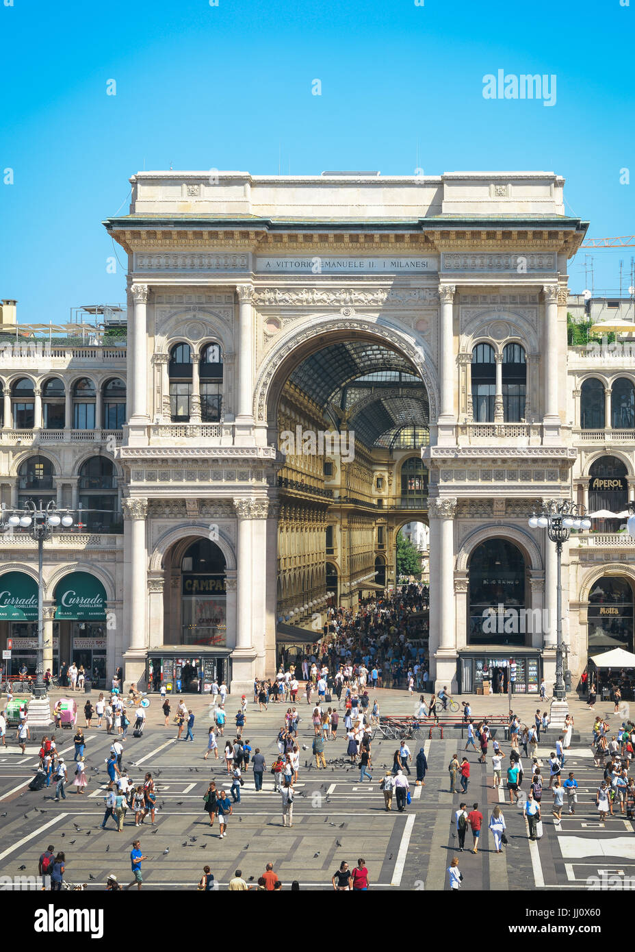 Galleria Vittorio Emanuele II, in Milan, is Italy's oldest shopping mall and contains the Town House Galleria, a five-star hotel Stock Photo