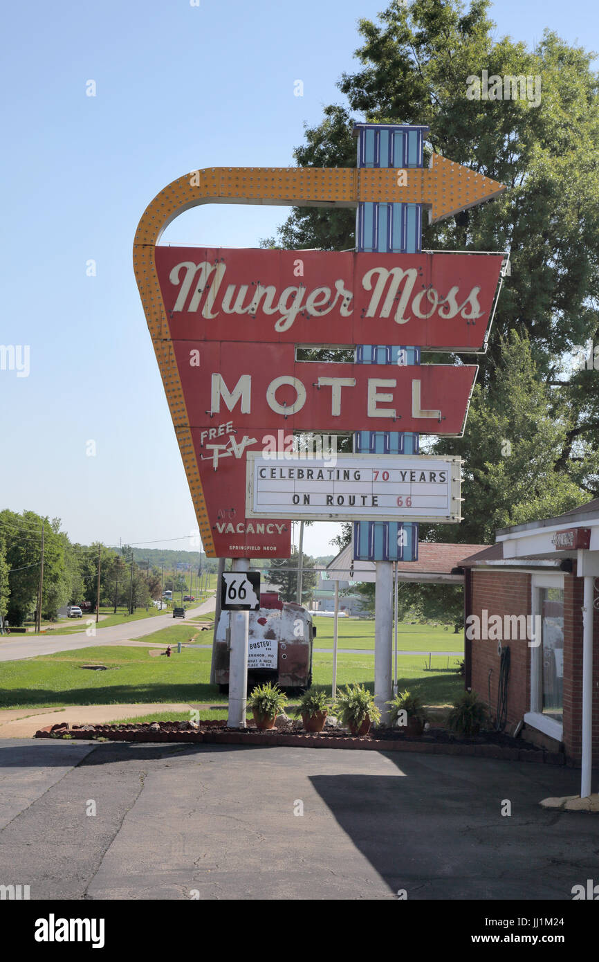 munger moss motel on route 66 passing through lebanon missouri Stock