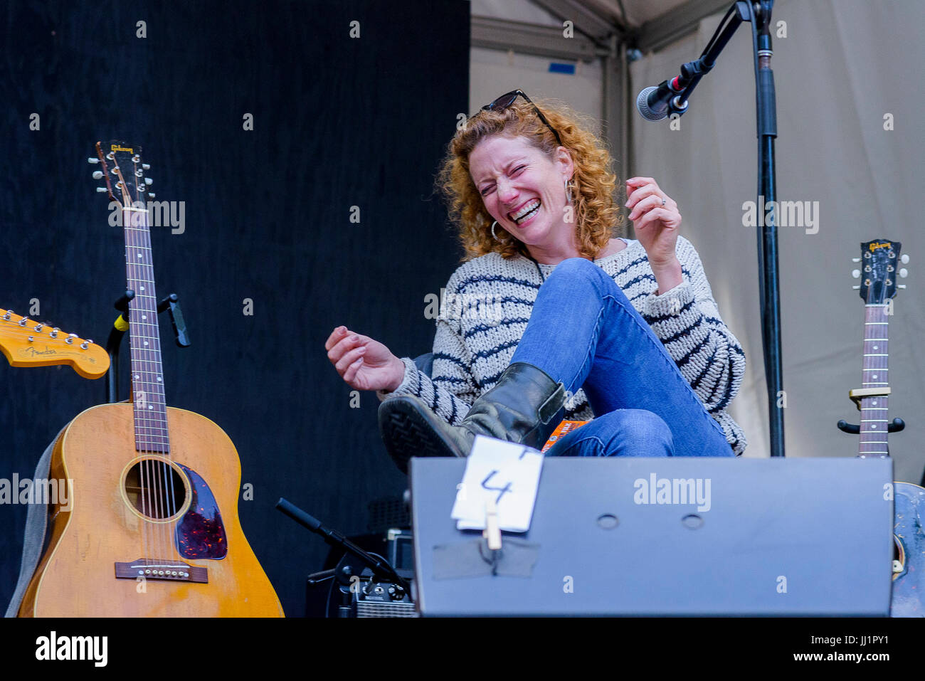 Kathleen Edwards having a moment at the 40th Annual Vancouver Folk