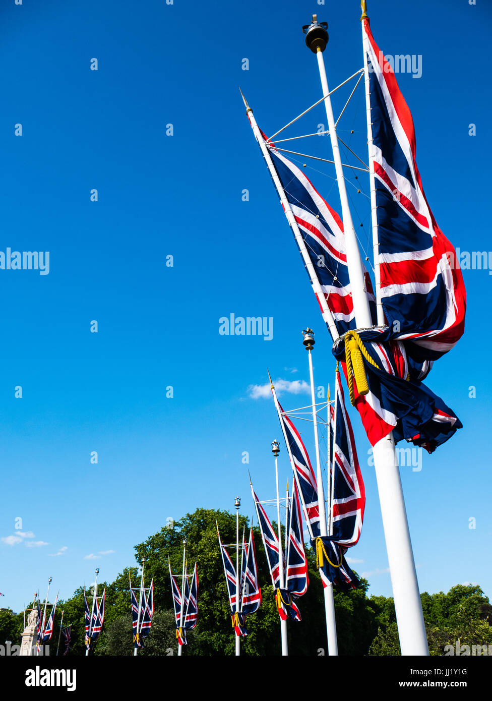 Union Jack Flags, Queen Victoria Memorial, Buckingham Palace, London, England, UK, GB. Stock Photo