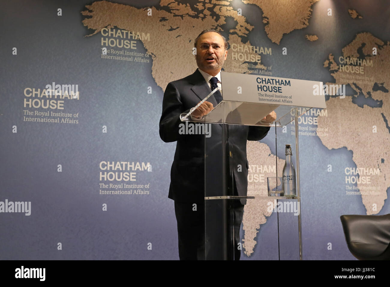 London, UK. 17th Jul, 2017. Anwar bin Mohammed Gargash, UAE minister of state for foreign affairs, speaking about the Qatar crisis at the Chatham House think-tank in London on 17 July 2017. Credit: Dominic Dudley/Alamy Live News Stock Photo