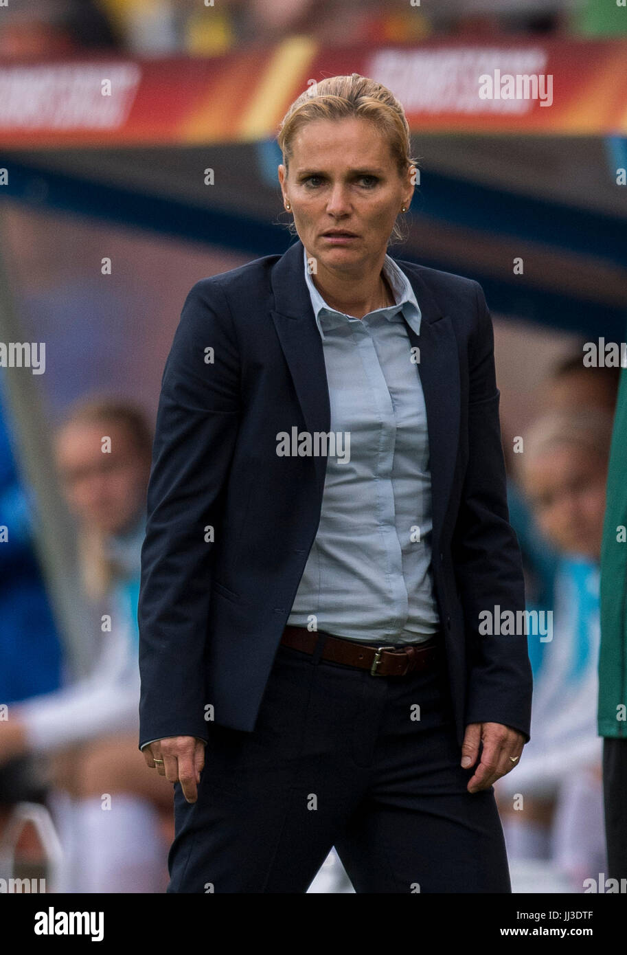 Utrecht, Netherlands. 16th July, 2017. Sarina Wiegman (NED) Football/Soccer : UEFA Women's EURO 2017 The Netherlands Group A match between Netherlands 1-0 Norway at Stadion Galgenwaard in Utrecht, Netherlands . Credit: Maurizio Borsari/AFLO/Alamy Live News Stock Photo