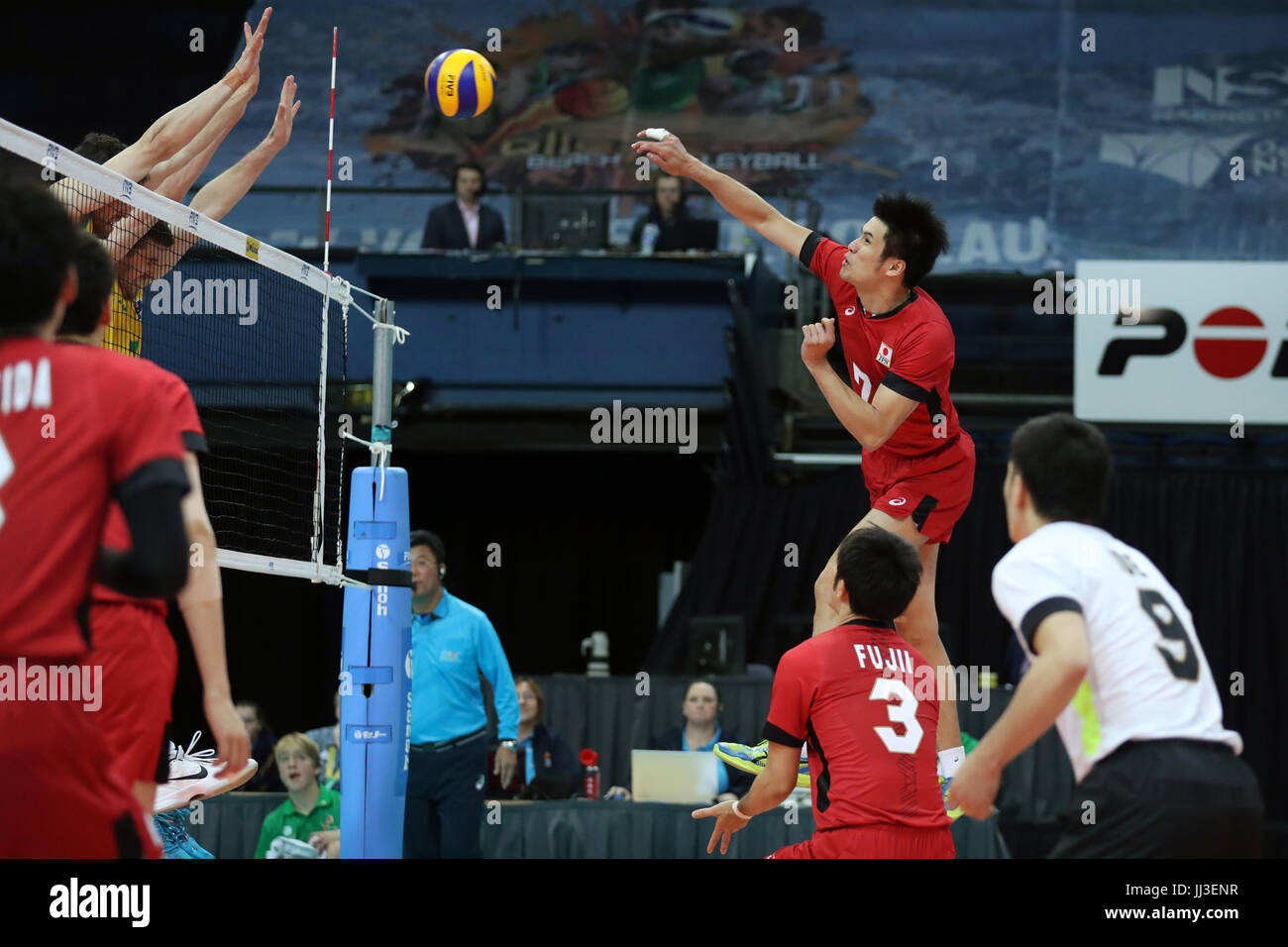 Canberra, Australia. 15th July, 2017. Takashi Dekita (JPN) Volleyball : 2018 FIVB Volleyball Men's World Championship Asian qualification Final round Pool B match between Japan and Australia at AIS Arena in Canberra, Australia . Credit: Takahisa Hirano/AFLO/Alamy Live News Stock Photo