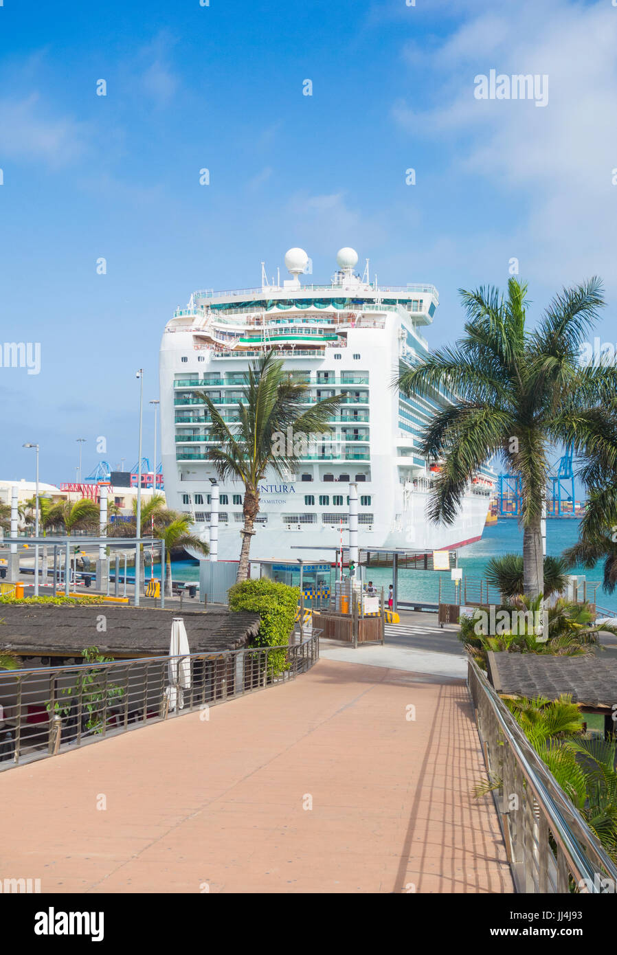 P&O cruise ship Ventura in Las Palmas port on Gran Canaria, Canary Islands, Spain Stock Photo