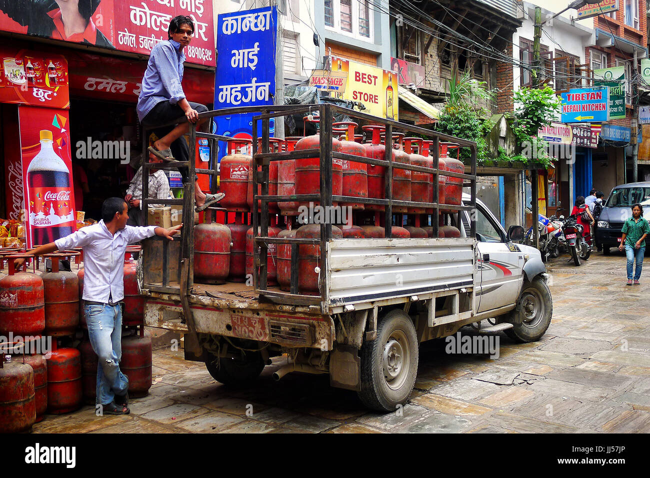Nepal kathmandu gas hires stock photography and images Alamy