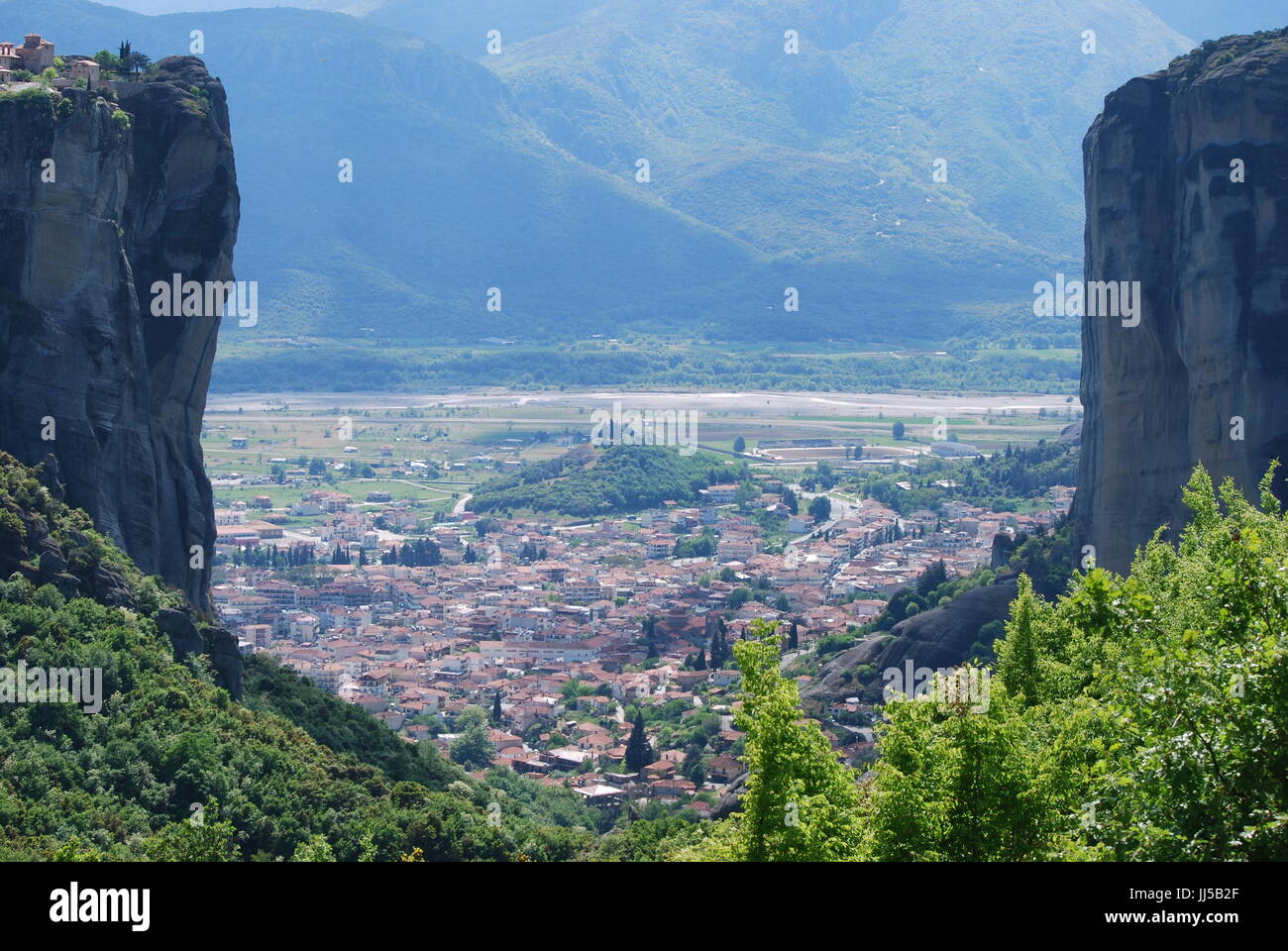 The city of Kalampaka Stock Photo - Alamy