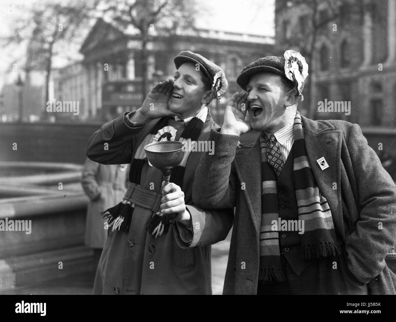 Crook Town AFC football supporters in London in 1954 to see their team play in the FA Amateur Cup Final at Wembley Stock Photo