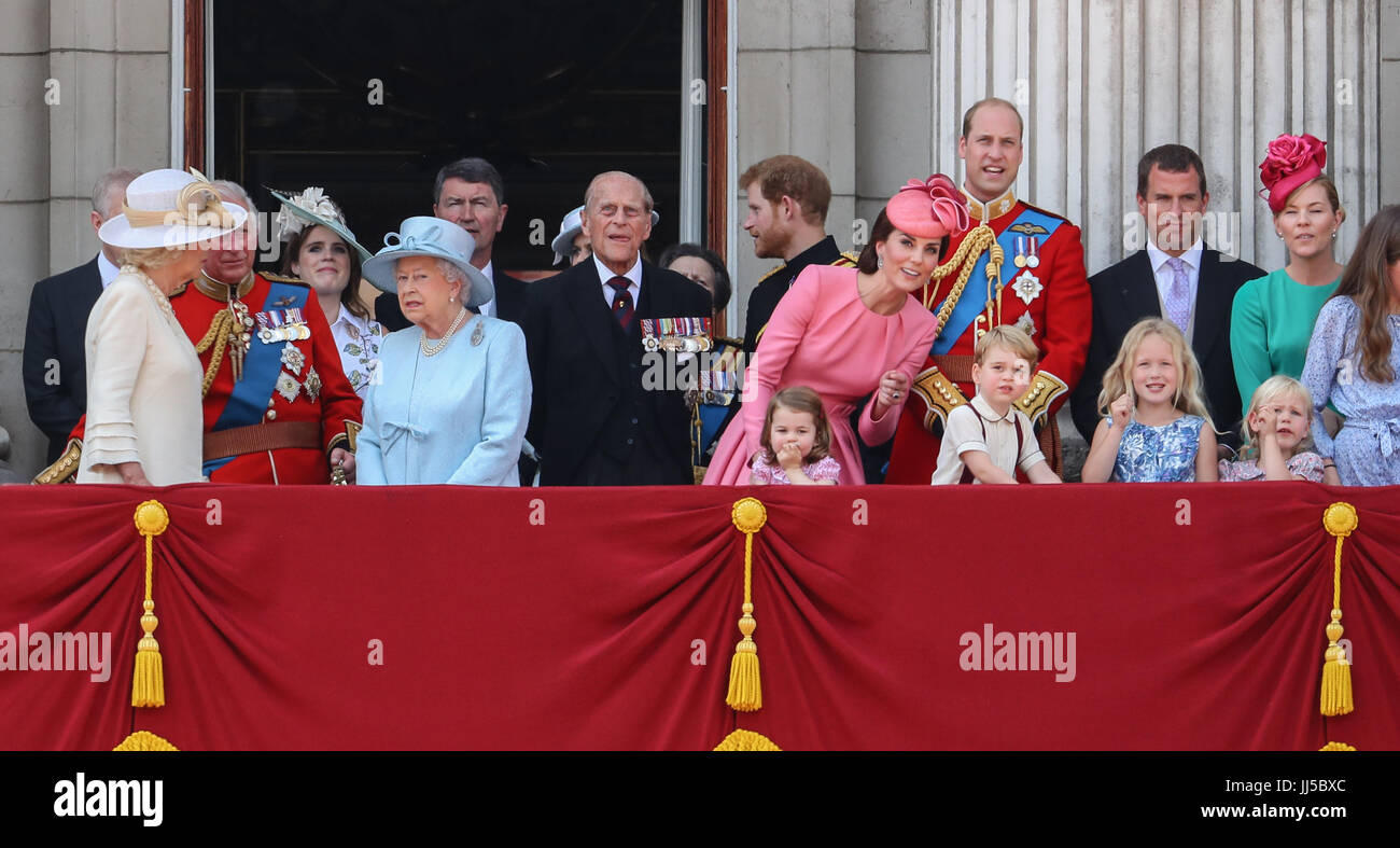 The Royal Family on X: This evening, The King and Queen, accompanied by  The Prince and Princess of Wales, welcomed the world's ambassadors to  Buckingham Palace.  / X