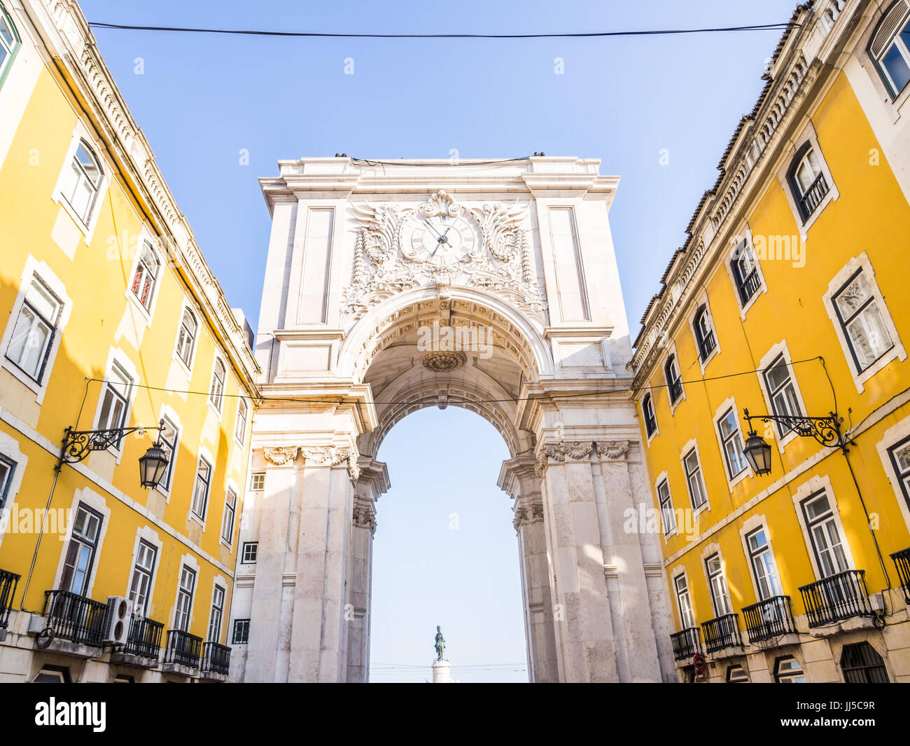 The Rua Augusta Arch, a triumphal arch-like, historical building in Lisbon, Portugal, on the Praca do Comércio. Stock Photo