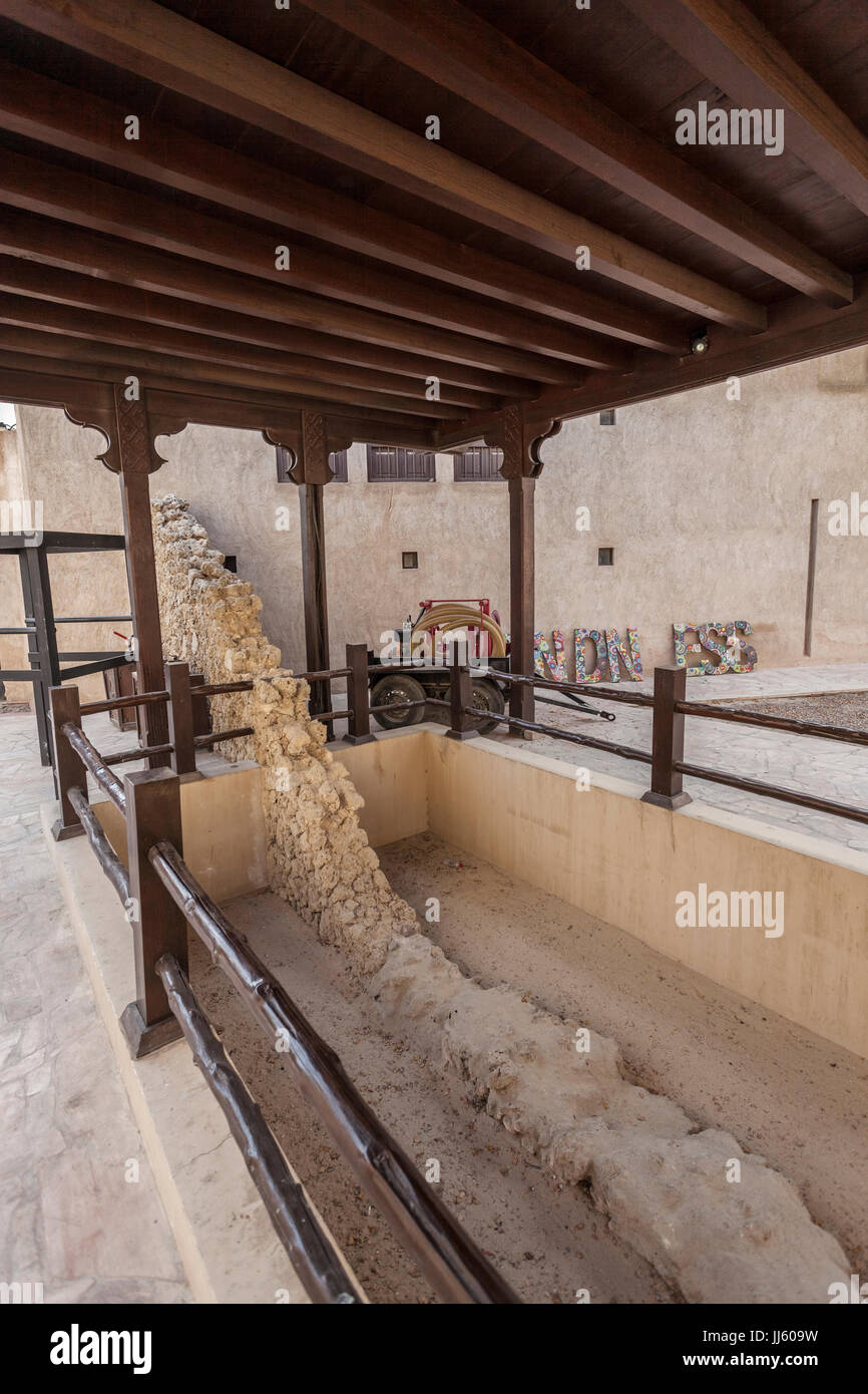 Wall of old dubai hires stock photography and images Alamy