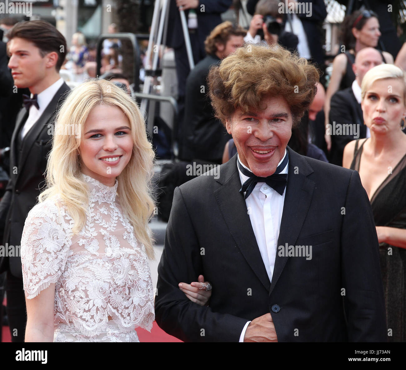 Sarah barzyk twin peaks premiere at cannes film festival new pics Sarah barzyk twin peaks premiere at cannes film festival new picture