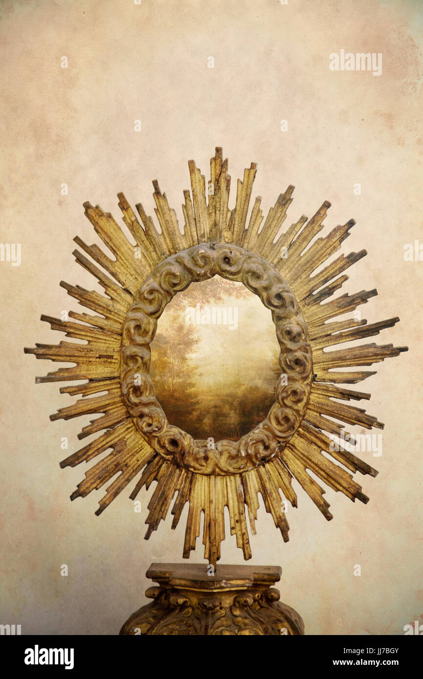 Gold Sunburst Frame Stock Photo Alamy