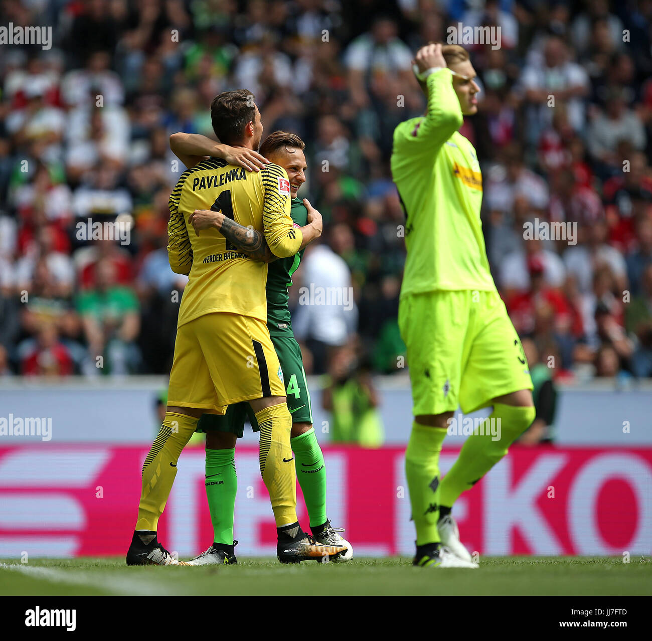 Page 2 - Fußball Torwart High Resolution Stock Photography and Images -  Alamy