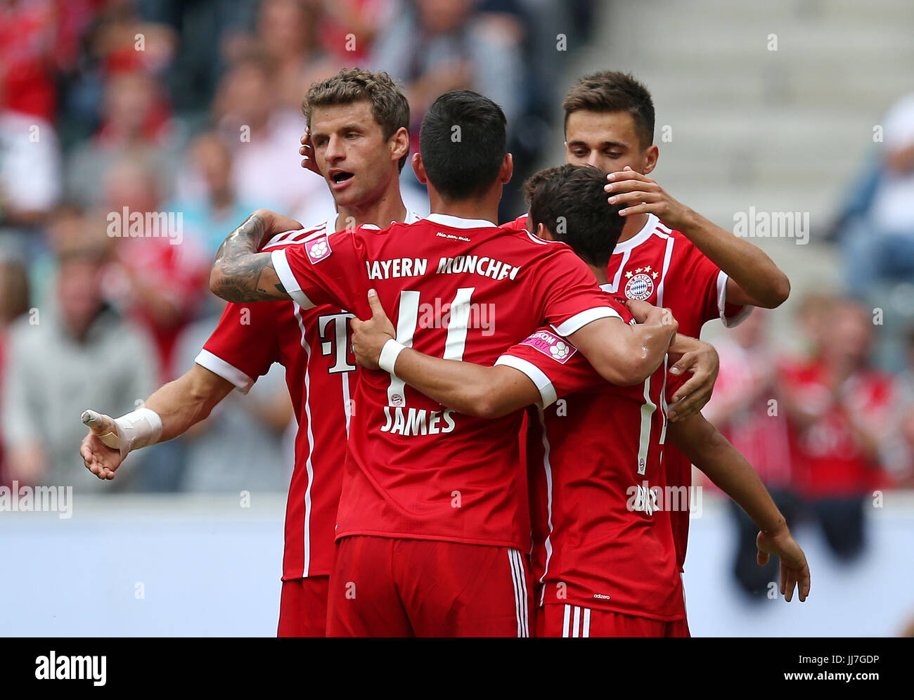 Fc Bayern Gegen Tottenham Im Telekom Cup: Lennart Karls Tor Ist Der Wahnsinn! So Geht'S! - v8knrc5