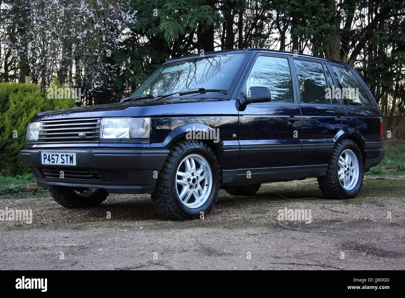 Range rover p38 hi-res stock photography and images - Alamy