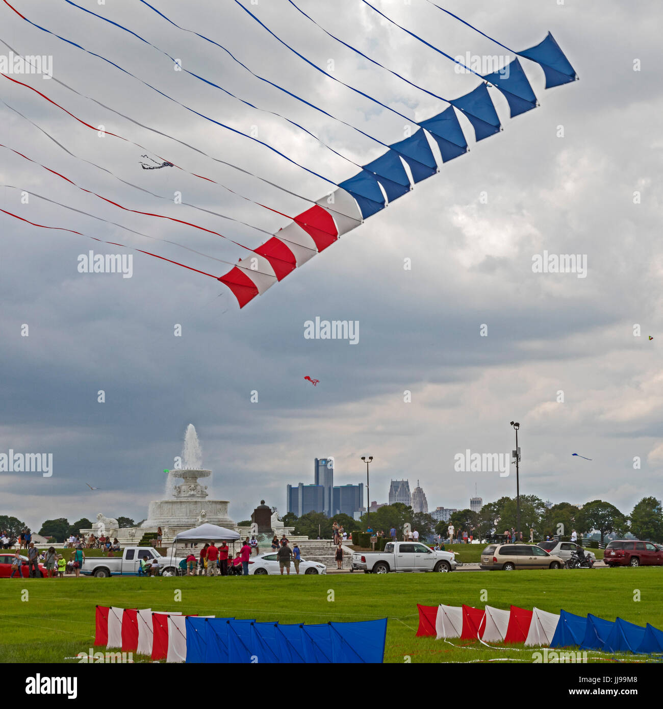 Windjammers kite team hi-res stock photography and images - Alamy