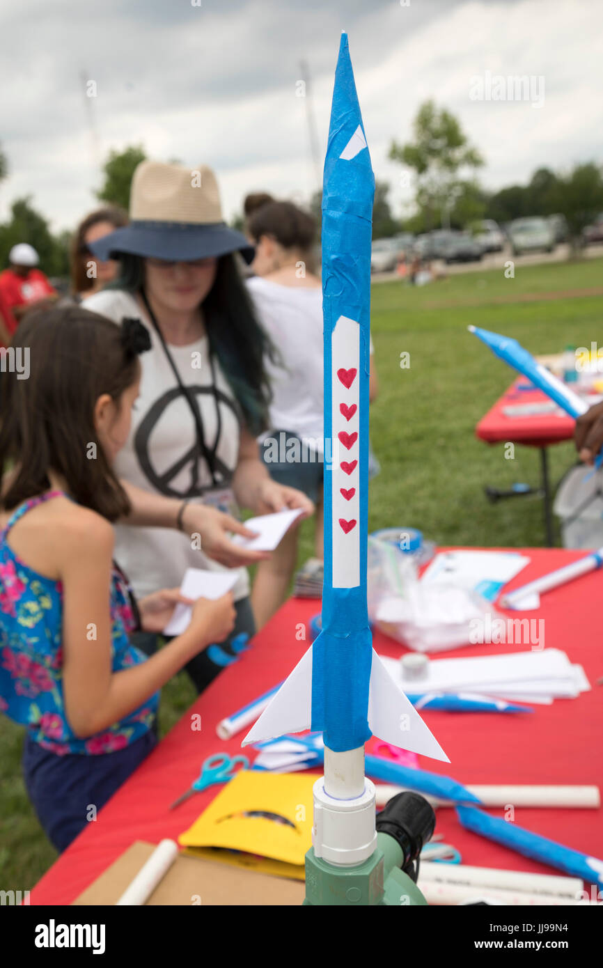 Air Powerwed Rockets Detroit, Michigan - People make air-powered rockets at the Detroit Kite ...