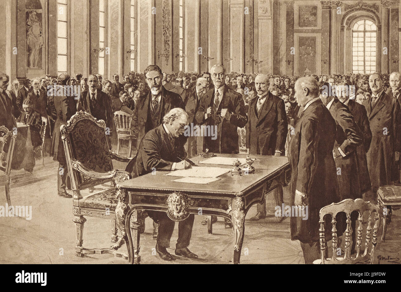 Lloyd George signing Versailles treaty, 28 June 1919 Stock Photo