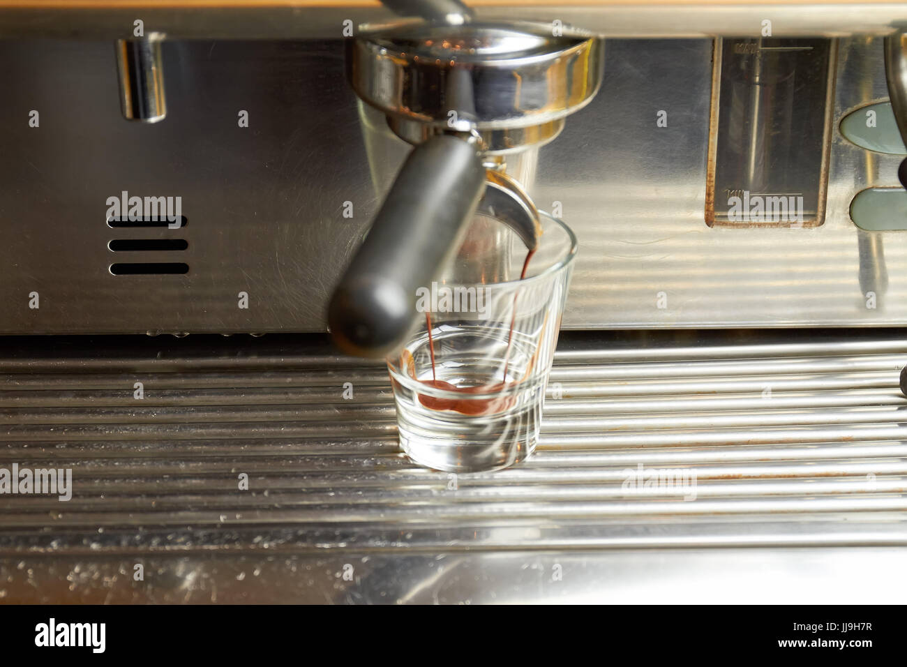 Cafe with coffee equipment for sale hires stock photography and images