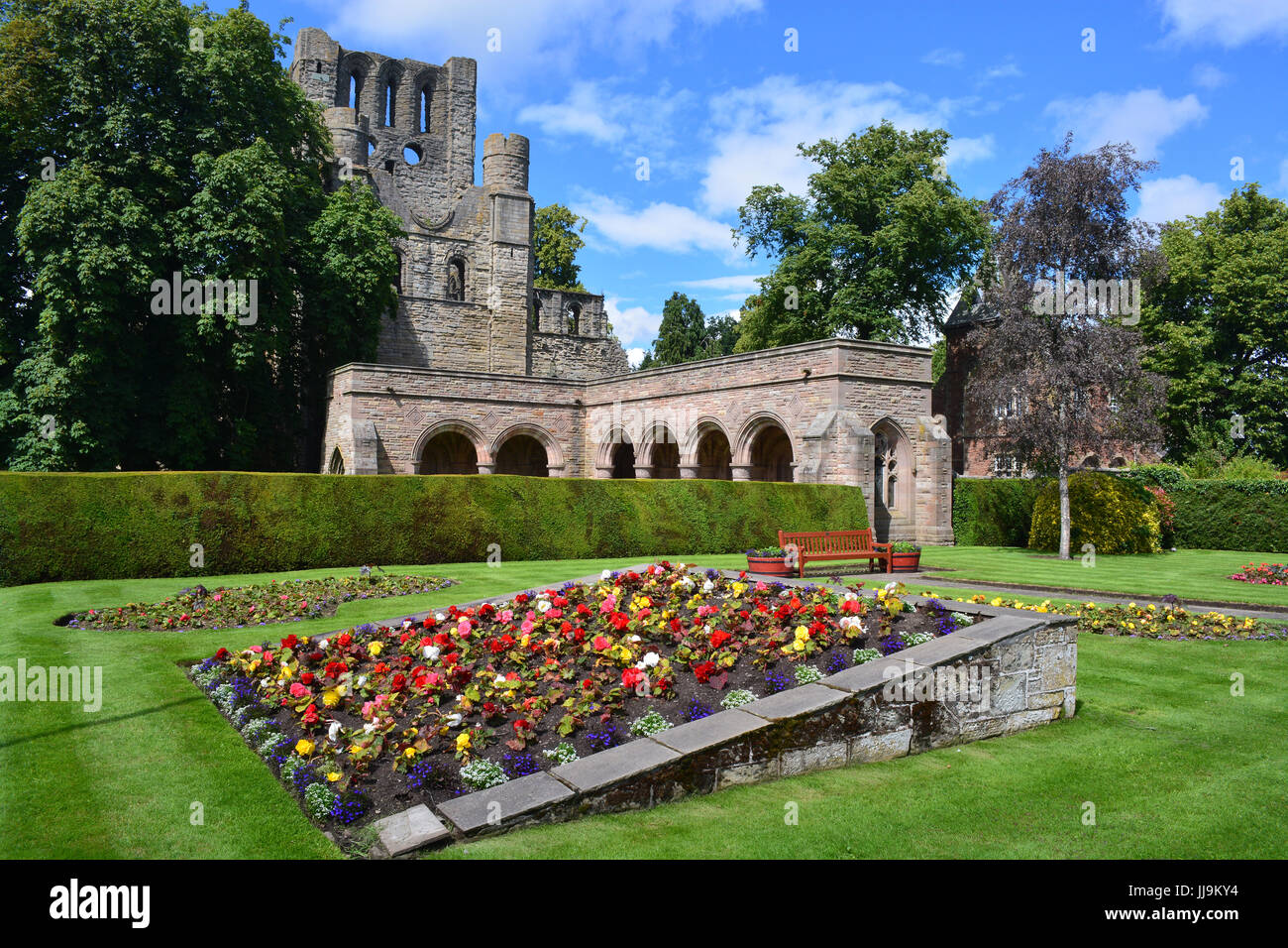 Kelso Abbey, Memorial Gardens Stock Photo