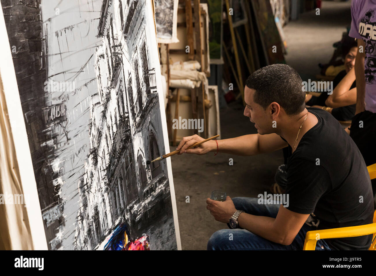 Cuban Painter Hi Res Stock Photography And Images Alamy Cuban Painter In A Gallery In Havana Cuba JJ9TR5