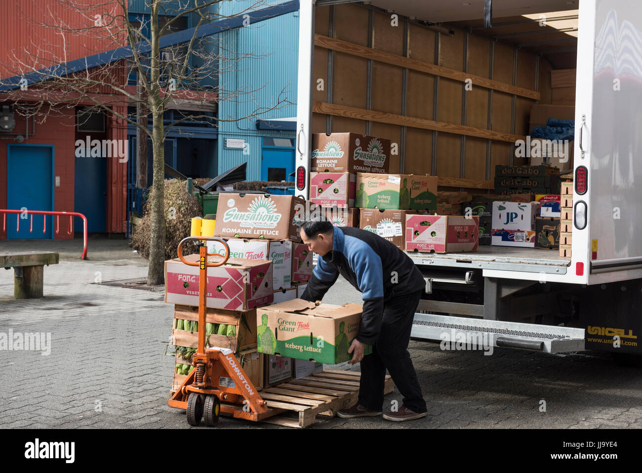 Unloading truck hi-res stock photography and images - Alamy