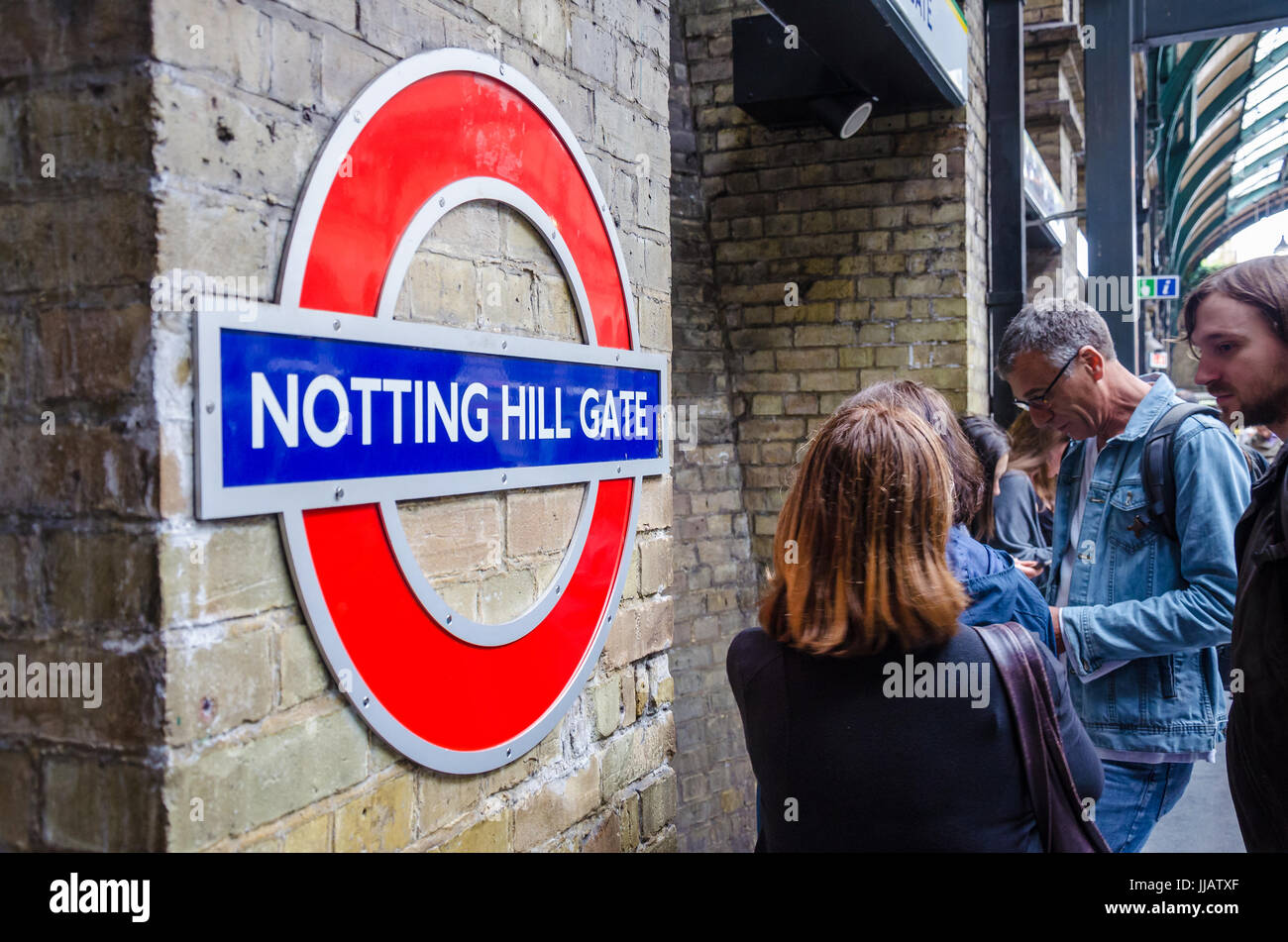 Notting hill gate station hires stock photography and images Alamy