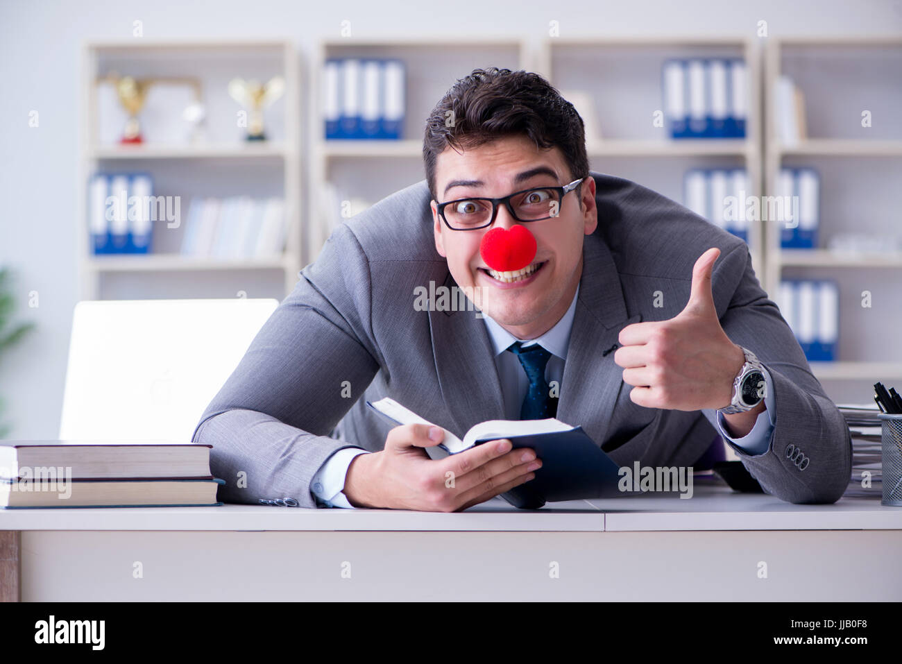 Jester with thumbs up hi-res stock photography and images - Alamy