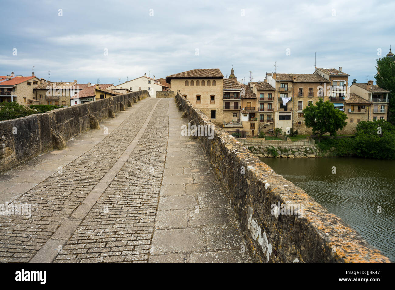 Romanesque Bridge Romanesque bridge (Puente Románico) in Puente la Reina, Navarre, Spain ...