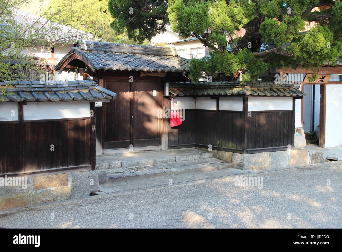 Traditional house in Iwakuni (Japan Stock Photo Alamy