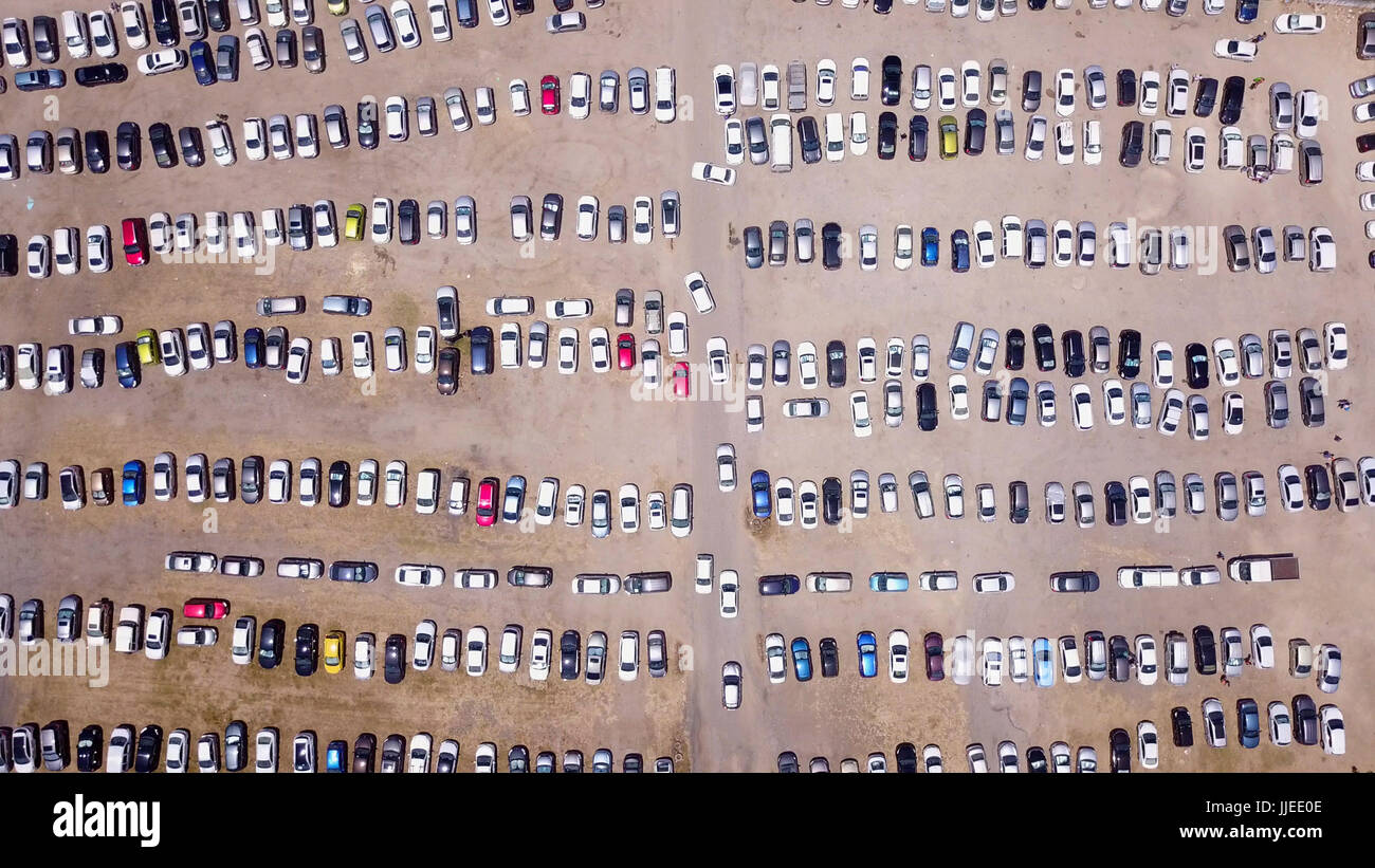 Parking lot cars above hi-res stock photography and images - Alamy