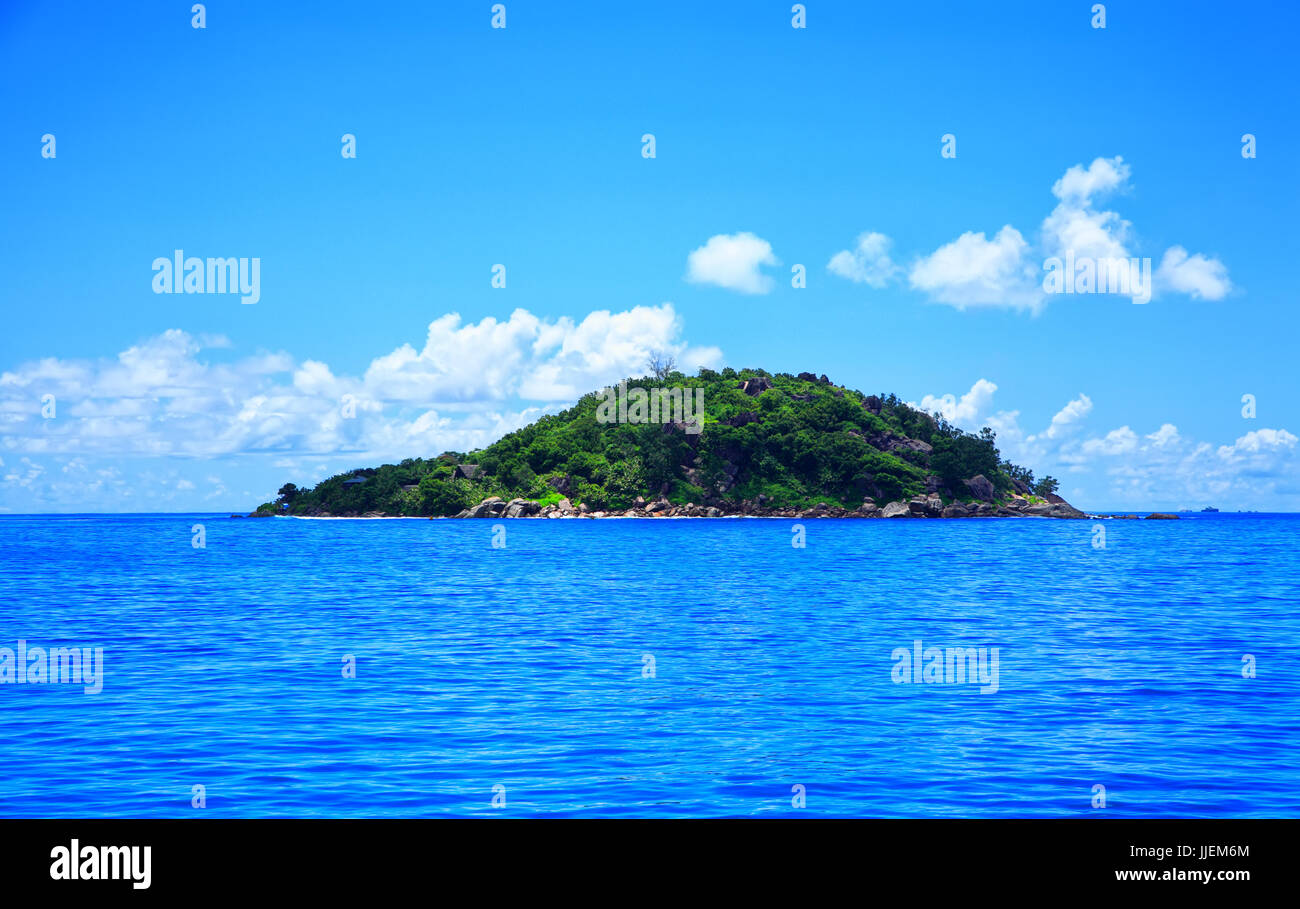 Island Ile Ronde, Indian Ocean, Republic of Seychelles.    Island Ile Ronde near Island Praslin, Indian Ocean, Republic of Seychelles. Stock Photo