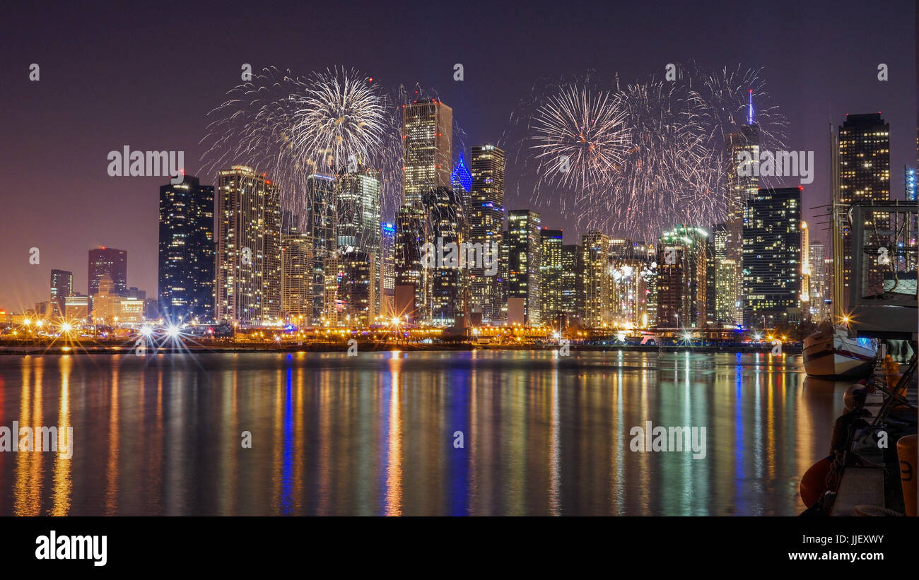 Chicago skyline with with Fireworks Stock Photo Alamy