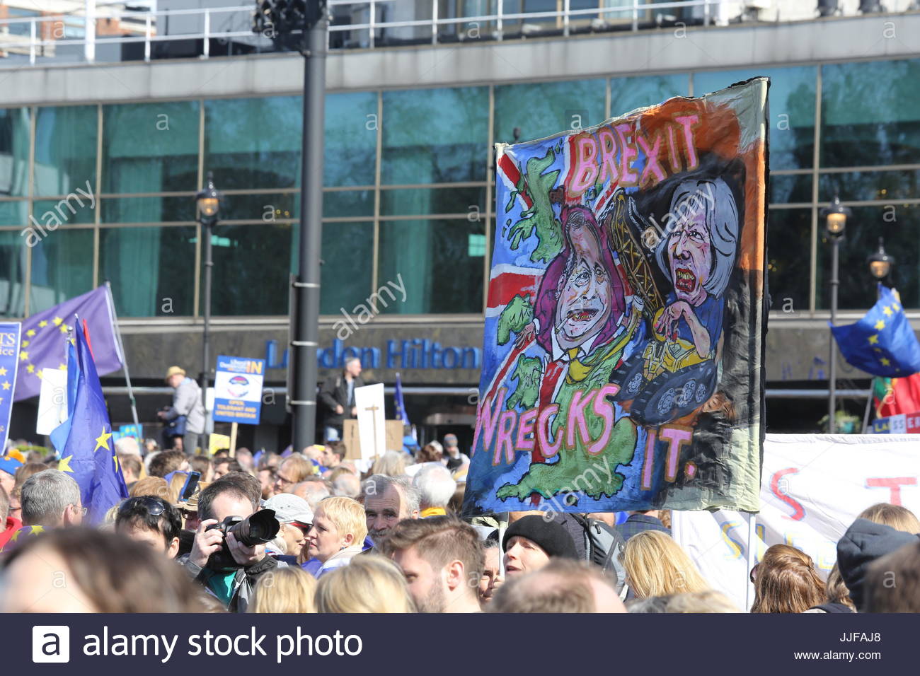 A crowd sets off for Westminster at the start of an EU rally in protest ...