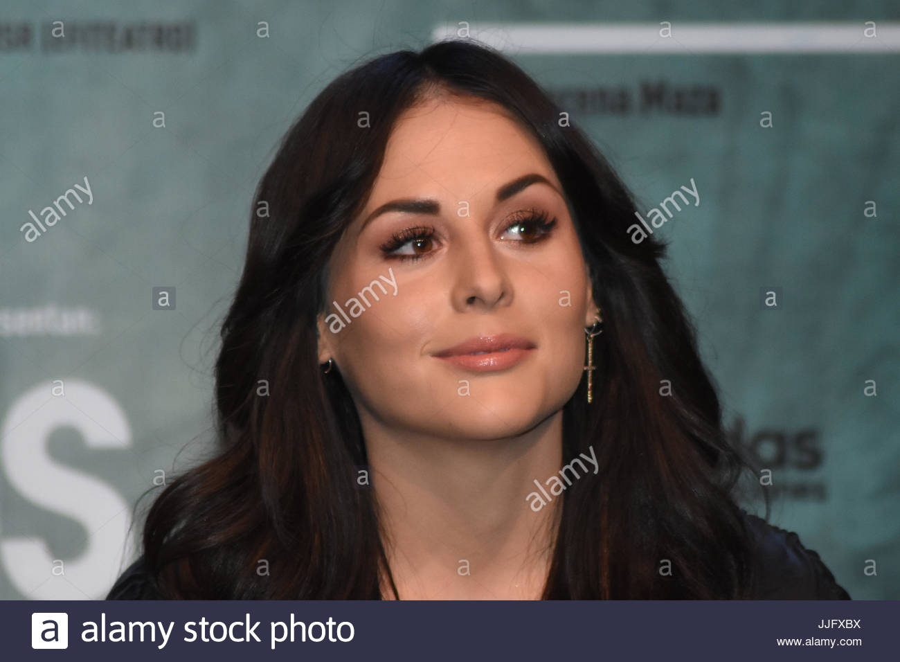 Suzanne May Suzanne May