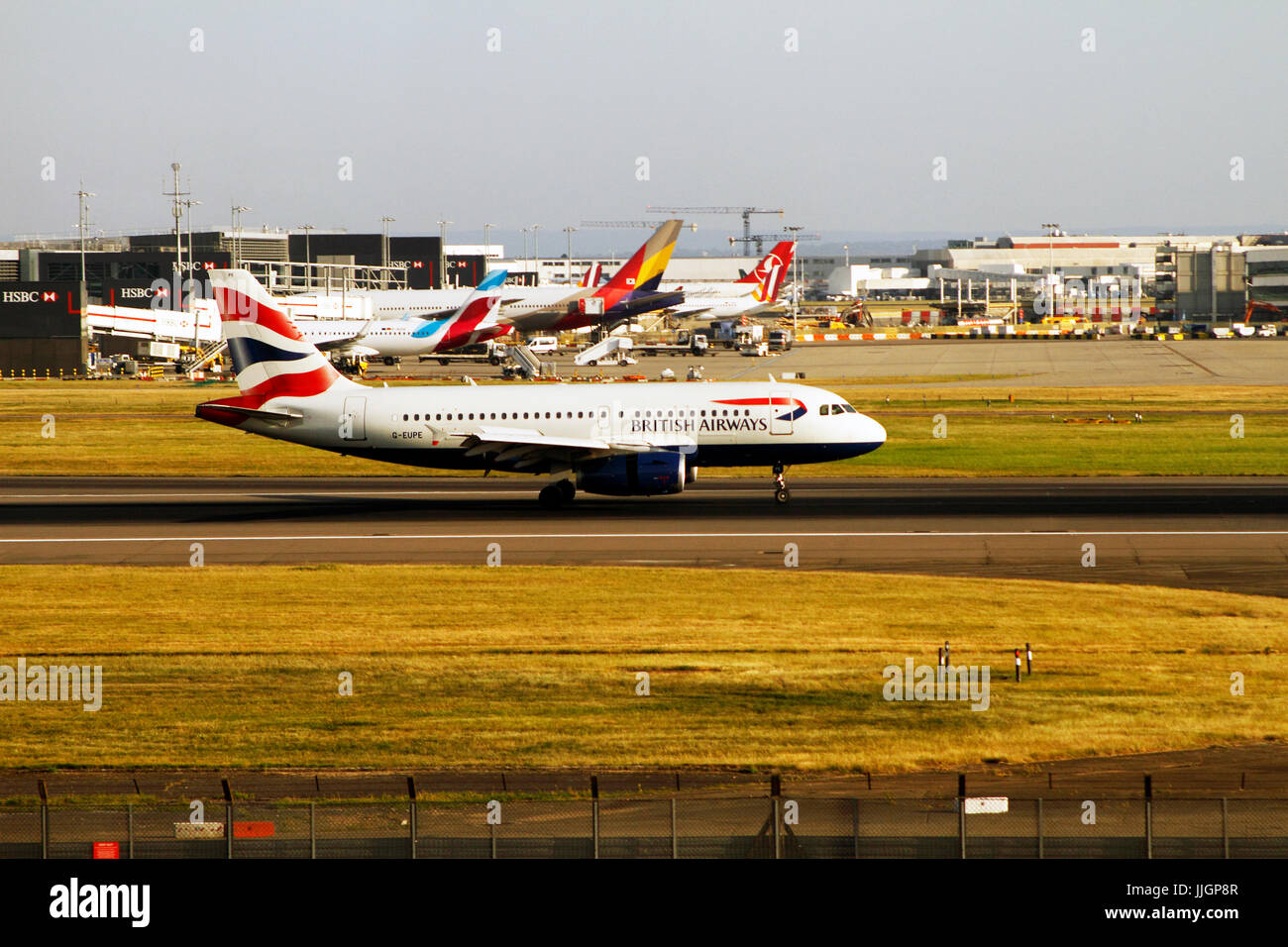 G EUPE Airbus A319 131 British Airways The Airbus A319 Is A Member 