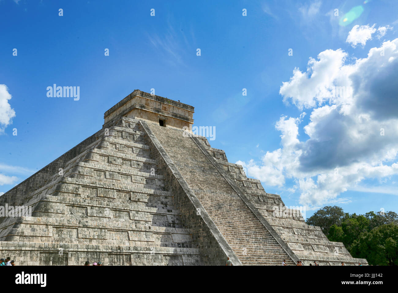 Great Ball Court and Temple of the Bearded Man, Chichen Itza, Mexico Stock Photo Alamy
