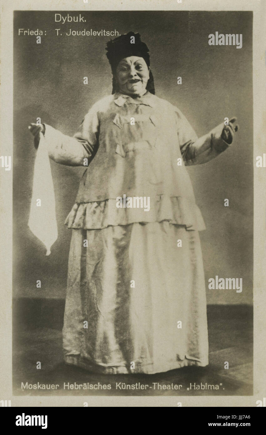 Actress from Habima Arts Theatre, Moscow in The Dybbuk by S. Ansky, 1922. Caption reads: 'Dybuk. Frieda: T. Joudelevitsch. Moskauer Hebraeisches Kuenstler-Theater Habima Stock Photo