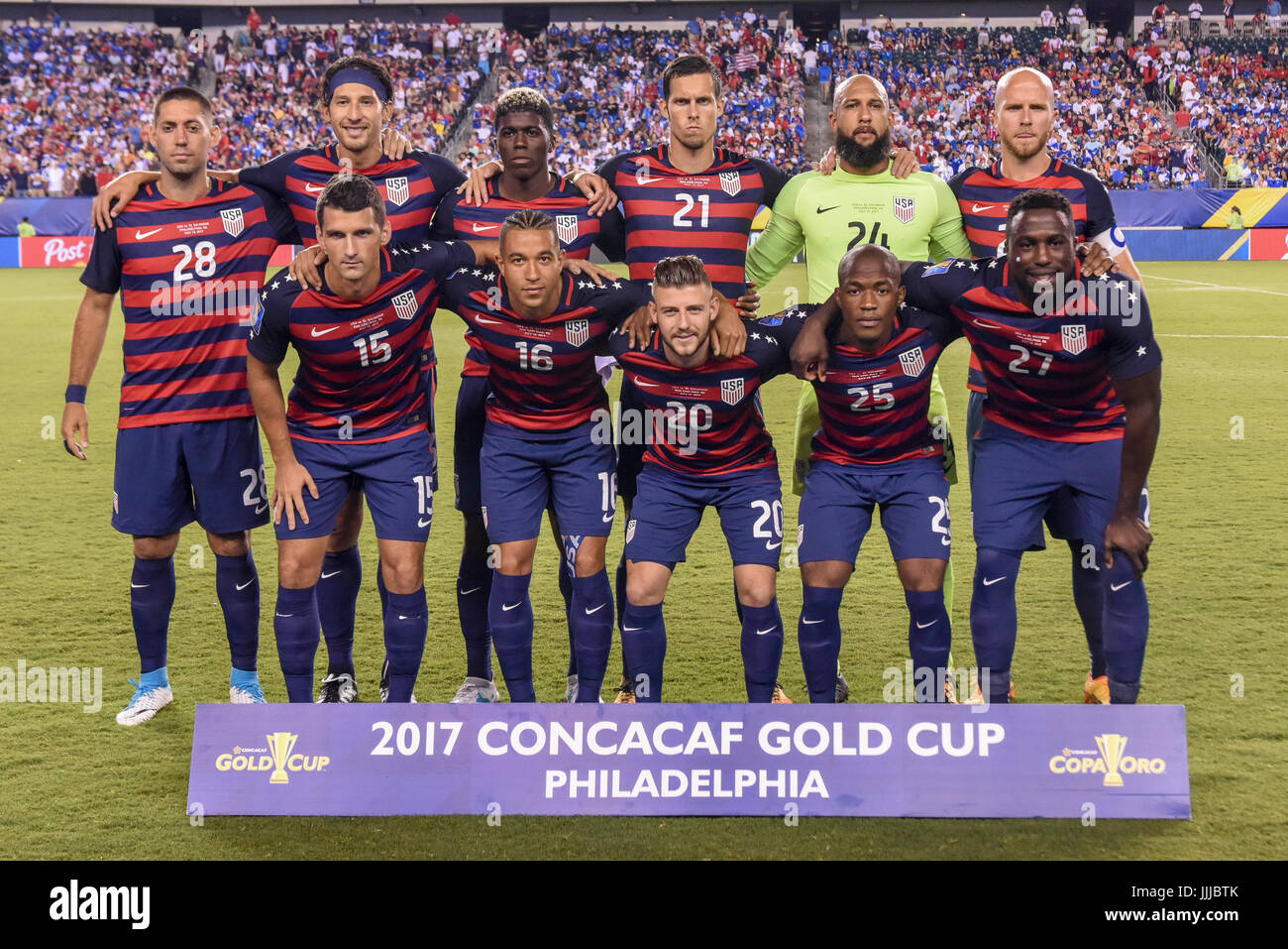 Members of the USMNT United States Mens National Team pose for a team photo before a soccer | football against El Salvador as part of the CONCACAF Gold Cup Stock Photo