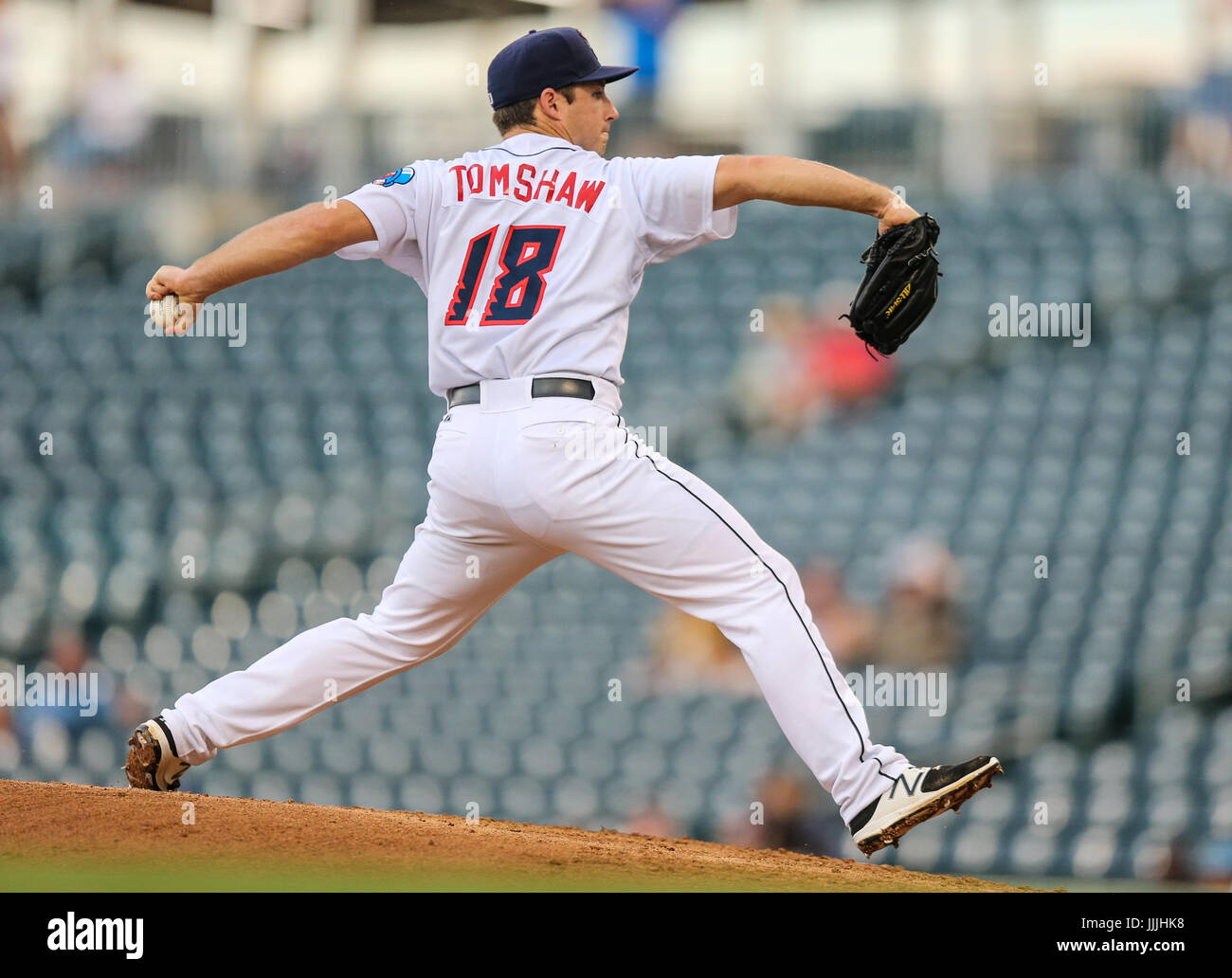 PHOTOS: Smokies take on Jacksonville Jumbo Shrimp