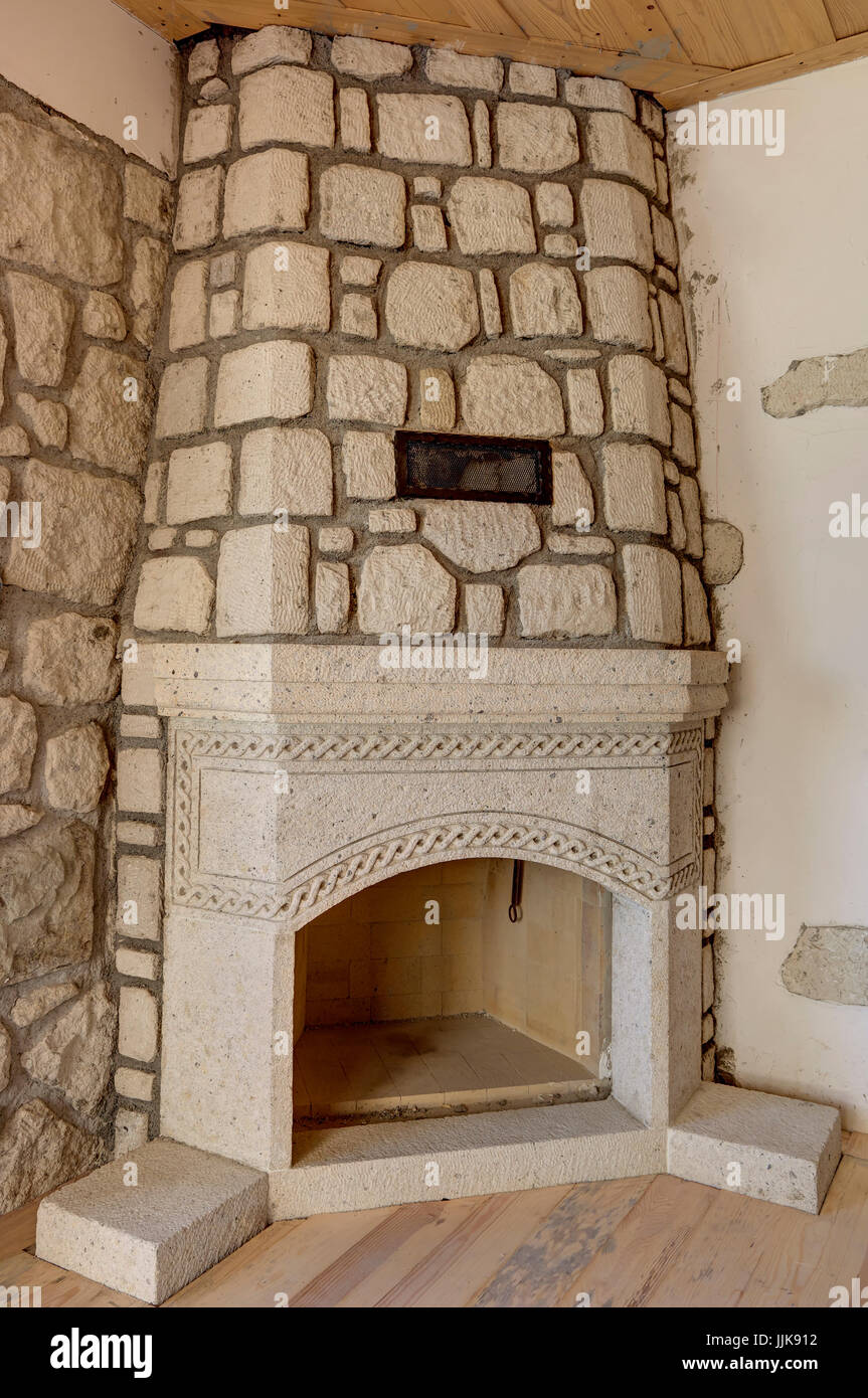 Deck stone fireplace hi-res stock photography and images - Alamy