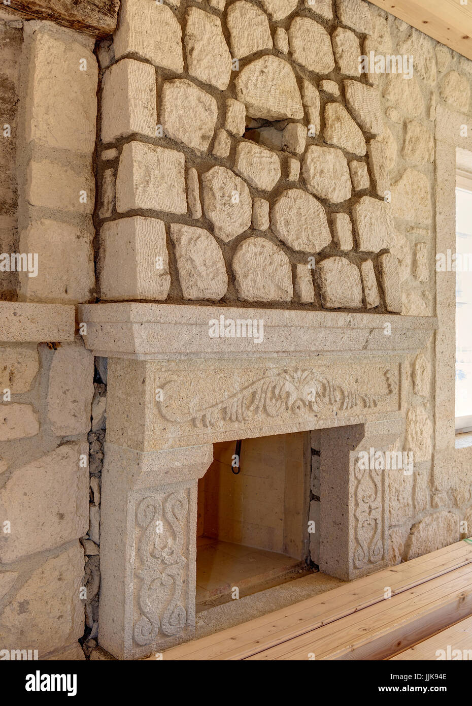 Deck stone fireplace hi-res stock photography and images - Alamy