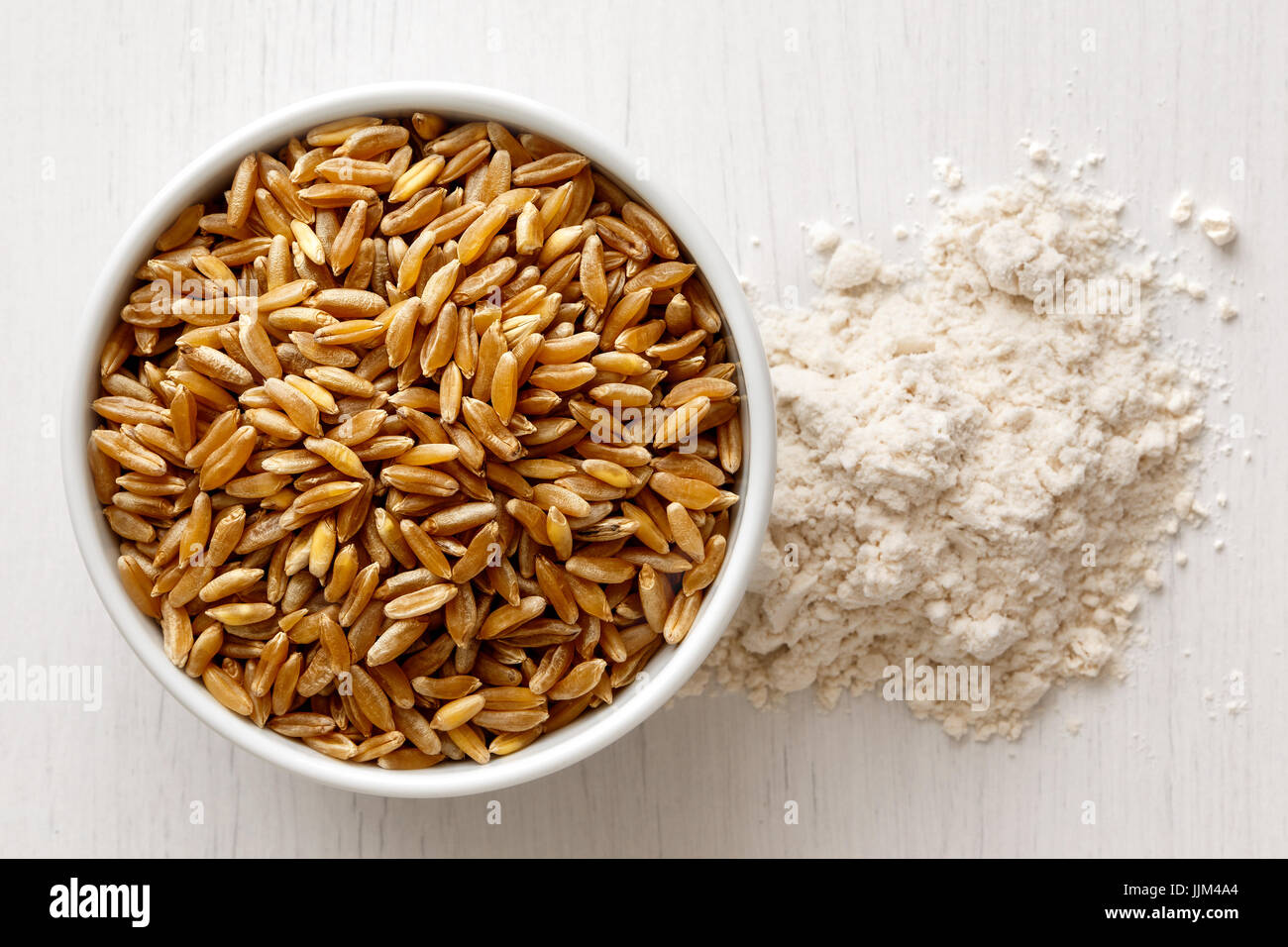 Kamut Flour Vs AllPurpose Flour Which Is Better? The, 41 OFF