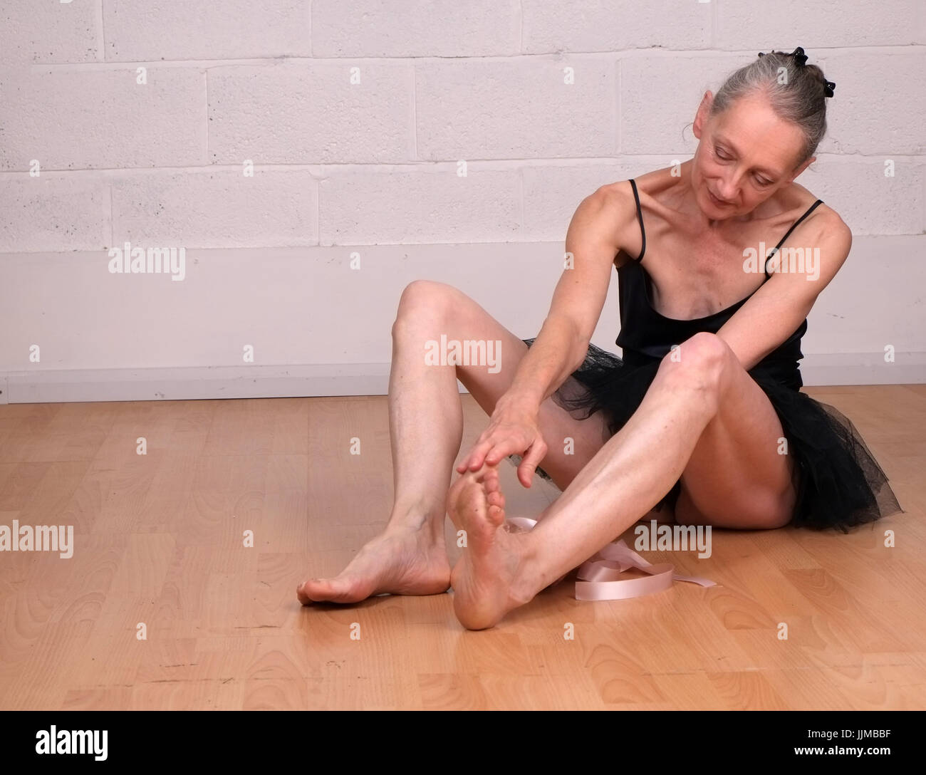 Mature nylon feet