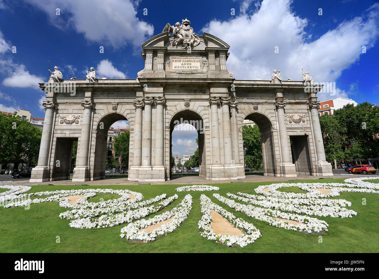 Puerta de Alcala (Alcala Gate) in Madrid, Spain Stock Photo - Alamy
