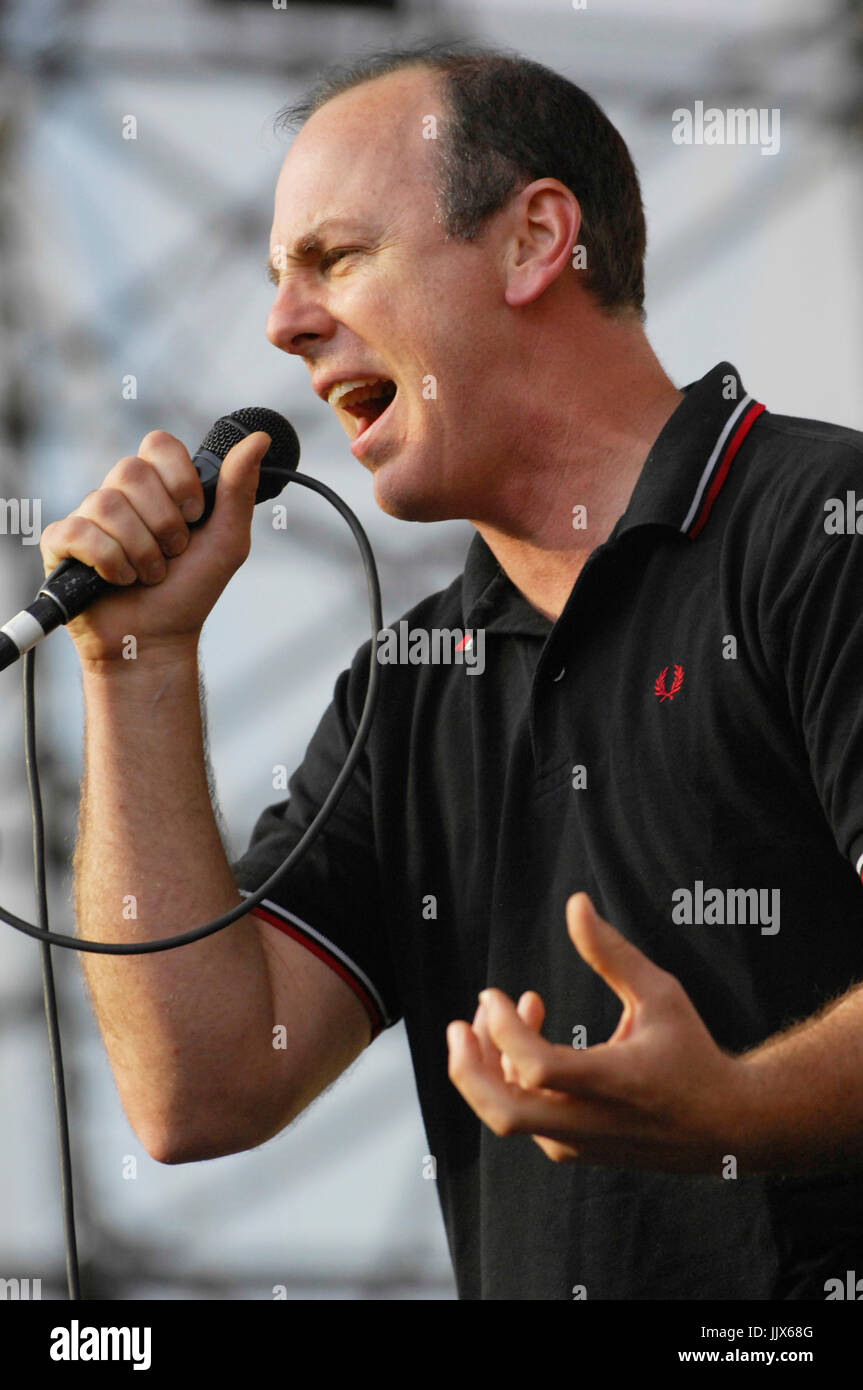 Greg Graffin Bad Religion performing 2008 KROQ Weenie Roast Y Fiesta Verizon Wireless Amphitheater Irvine. Stock Photo