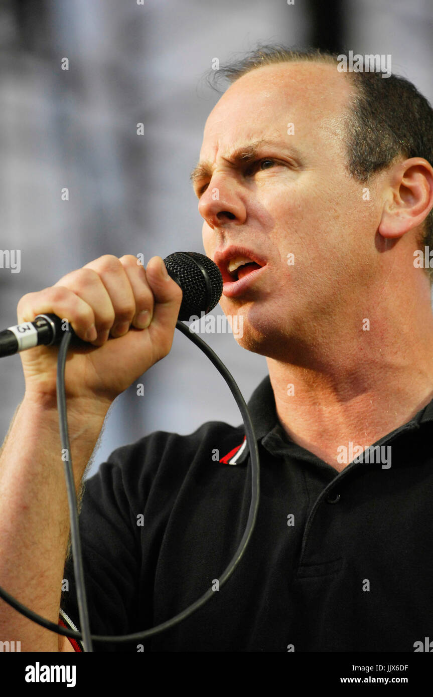 Greg Graffin Bad Religion performing 2008 KROQ Weenie Roast Y Fiesta Verizon Wireless Amphitheater Irvine. Stock Photo