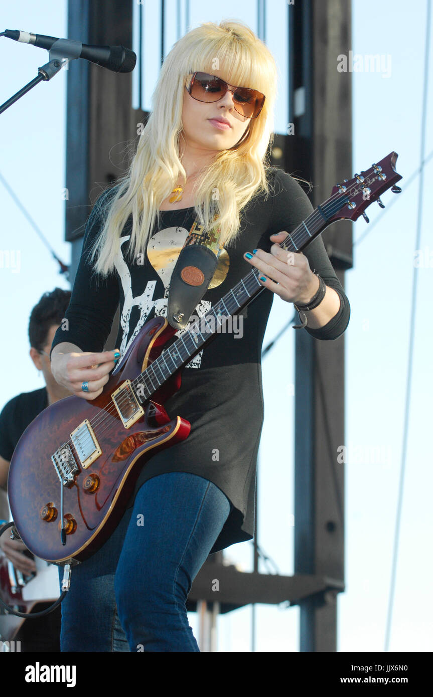 Singer Orianthi performs Bamboozle Festival Day 2 Angel Stadium March
