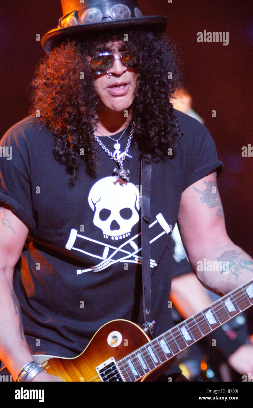 2,965 Slash Guitarist Stock Photos, High-Res Pictures, and Images