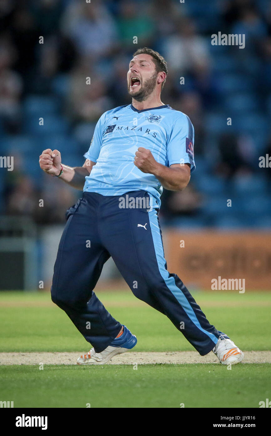 Leeds, UK. 21st July, 2017. Tim Bresnan (Yorkshire CCC) roars as he takes the final wicket to guide Yorkshire to a win in the Natwest T20 Blast game between Yorkshire County Cricket Club v Warwickshire County Cricket Club on Friday 21 July 2017. Photo by Mark P Doherty. Credit: Caught Light Photography Limited/Alamy Live News Stock Photo